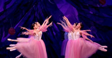 Students of the Kyrgyz Choreographic School perform onstage in a production of Pyotr Tchaikovsky's ballet "The Nutcracker" at the Kyrgyz Academic Opera and Ballet Theater, Bishkek, Kyrgyzstan, Dec. 27, 2024. (EPA Photo)
