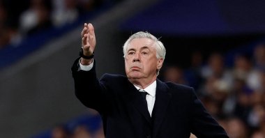 Real Madrid coach Carlo Ancelotti reacts during the Champions League quarterfinal second leg match against Arsenal, Madrid, Spain, April 16, 2025. (Reuters Photo)