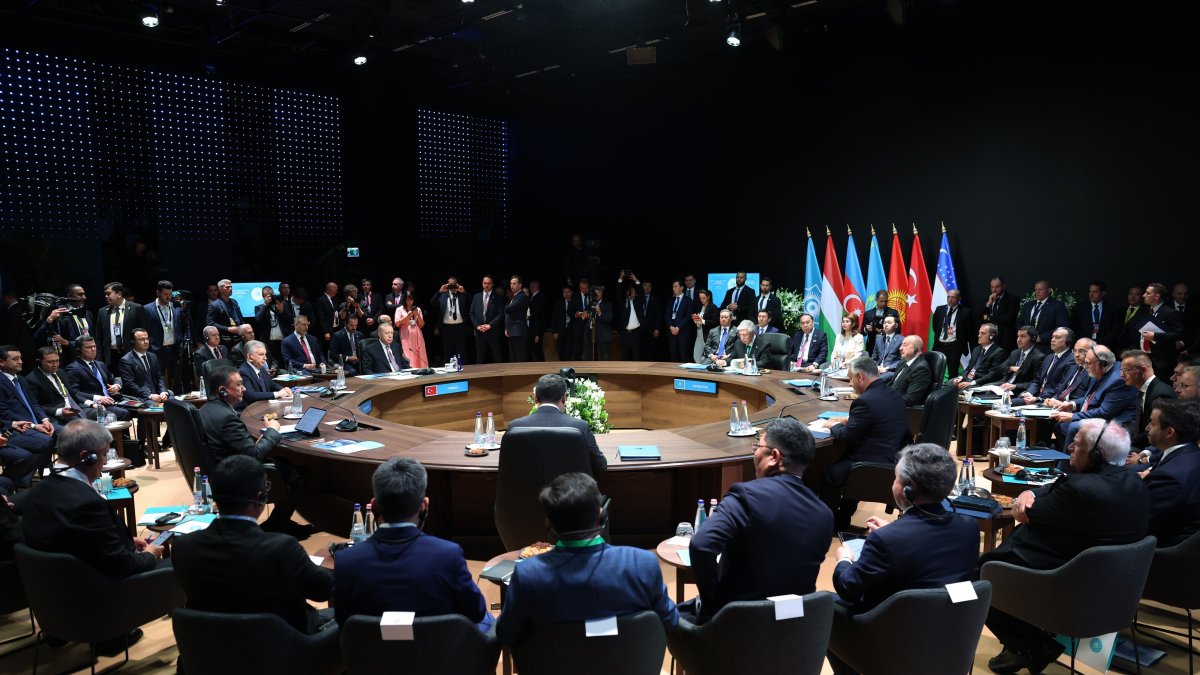 President Recep Tayyip Erdoğan attends the Organization of Turkic States (OTS) summit, Budapest, Hungary, May 21, 2025. (IHA Photo)
