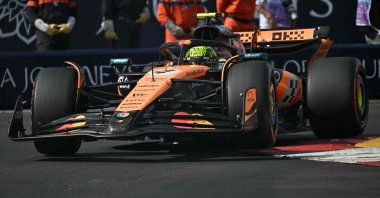 McLaren's British driver Lando Norris drives during qualifying for the Formula One Monaco Grand Prix at the Circuit de Monaco, May 24, 2025. (AFP Photo)