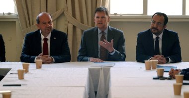 U.N. Cyprus representative Colin Stewart (C), Greek Cypriot leader Nikos Christodoulides (R) and TRNC President Ersin Tatar (L) attend a meeting in Lefkoşa (Nicosia), TRNC, May 5, 2025. (Reuters Photo)