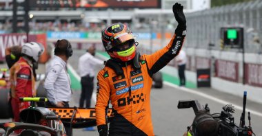 McLaren's Australian driver Oscar Piastri celebrates pole position after the qualification session during the Spanish Formula One Grand Prix at the Circuit de Catalunya, Barcelona, Spain, May 31, 2025. (AFP Photo)